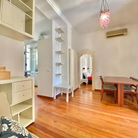 Apartament Coluccio C&l Home, In Coorte Silenziosa Milanese, Vicino A Metropolitana, Strategica Per Eventi, Fiere E Concerti *